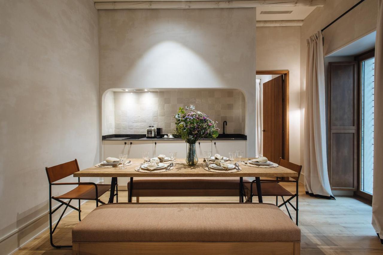 Casa Del Rey Sabio Aparthotel Sevilla Bagian luar foto