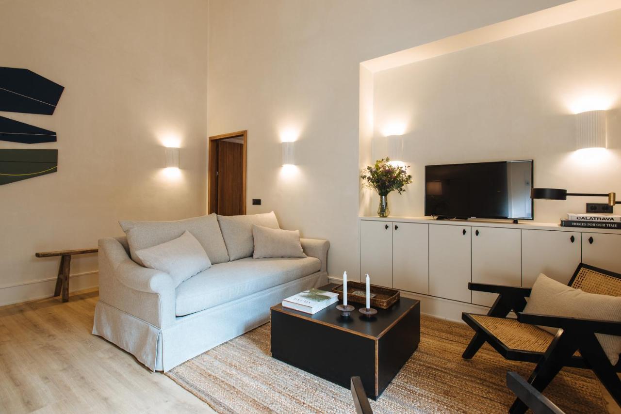 Casa Del Rey Sabio Aparthotel Sevilla Bagian luar foto